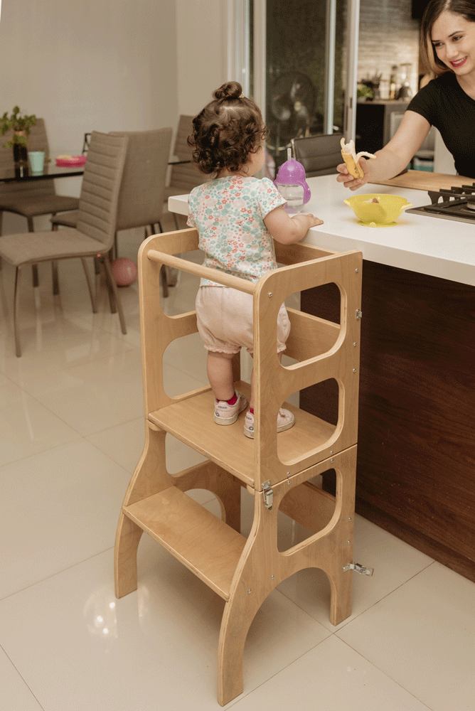 Torre de aprendizaje Montessori de madera para niños